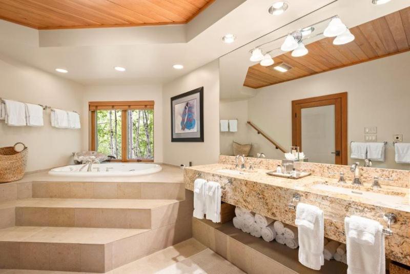 Ski In Ski Out 4 Bedroom Residence In Snowmass Village Exterior foto